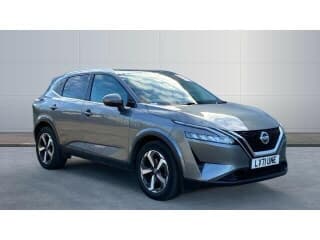 Nissan Qashqai 1.3 DiG-T MH N-Connecta 5dr Petrol Hatchback
